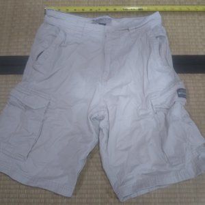 Aeropostale Cargo Shorts (white) - size 28 waist